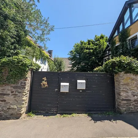 Apartman Hof Der Moeglichkeiten - Eifel Roes