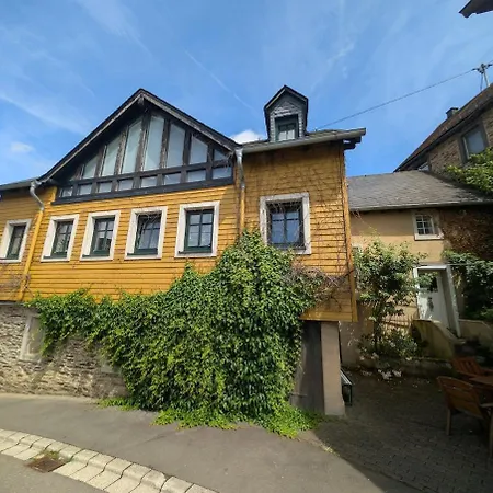 Apartman Hof Der Moeglichkeiten - Eifel Roes